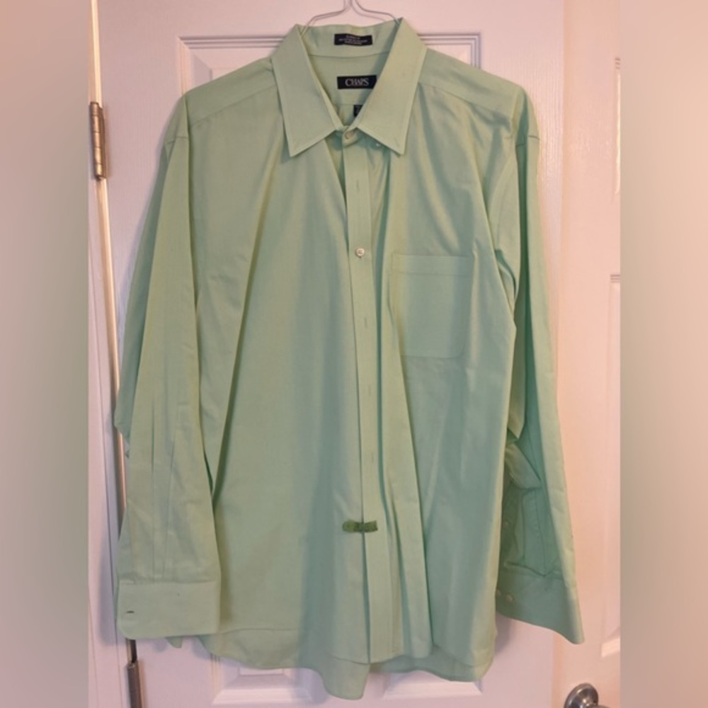 Green men’s button down